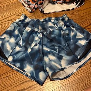 lululemon hotty hots shorts size 6